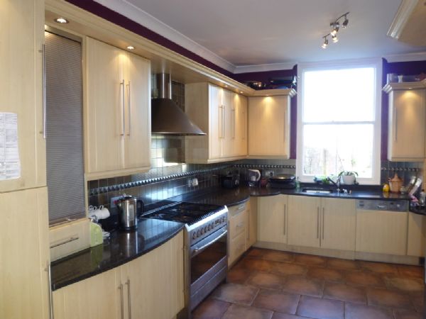 Michael Anthony Tring - KENSWORTH - Main house kitchen